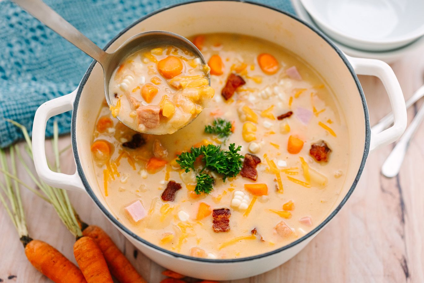 Cheesy Ham Chowder soup