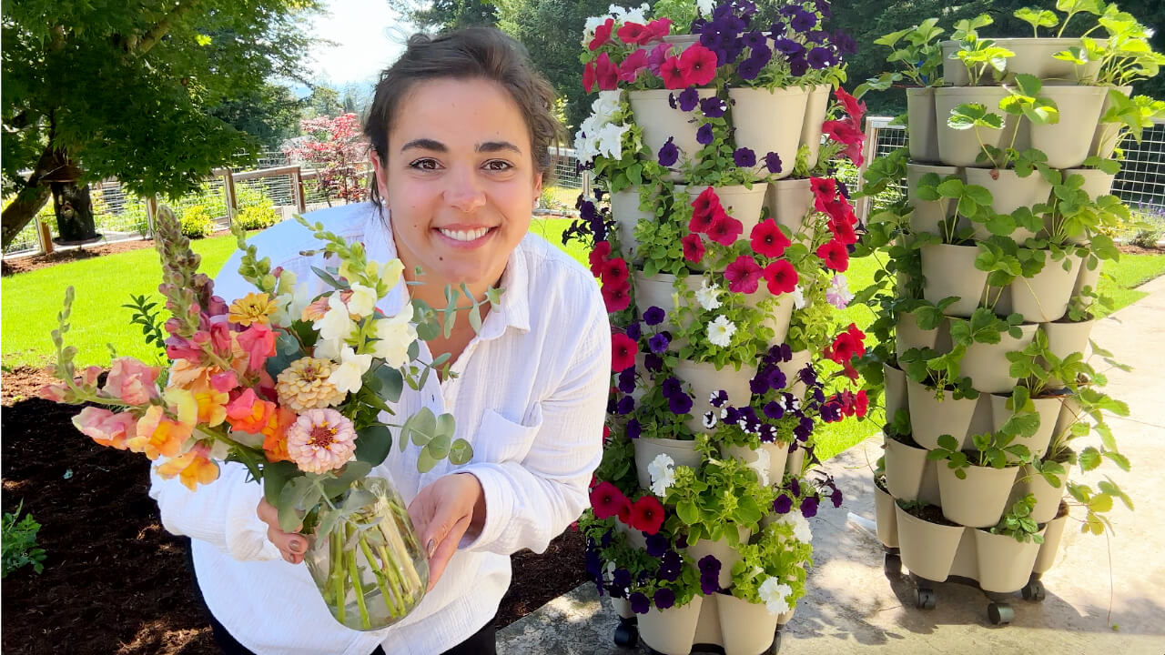 Becky-s-Favorites GreenStalk Garden