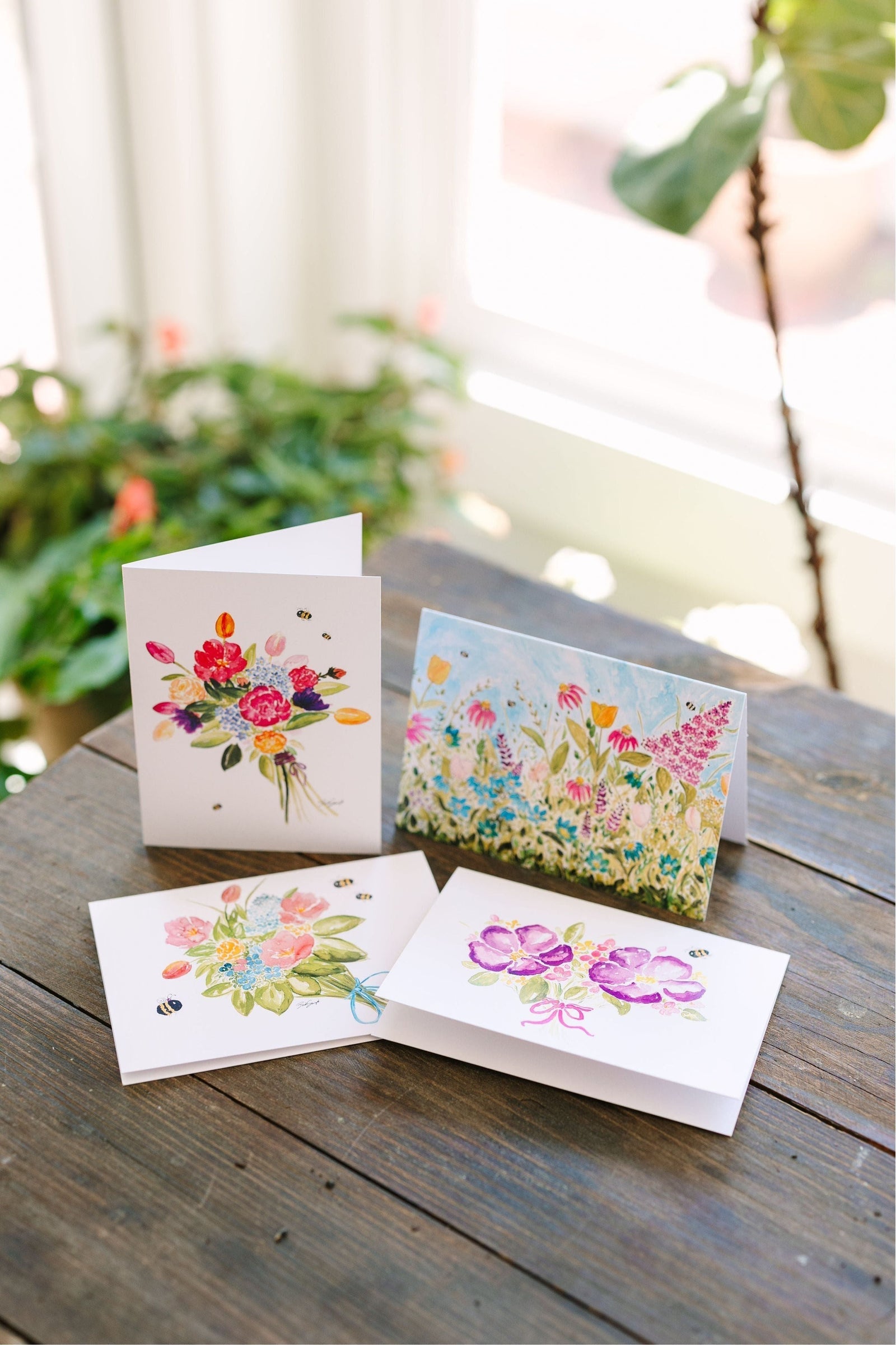 GreenStalk Pack of 12 Floral Bee Greeting Cards 