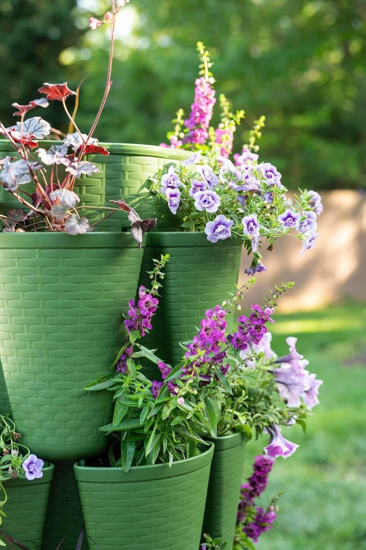 plants that hang down from shelf 5 Tier GreenStalk Original Vertical Planter | Evergreen (Basket Weave