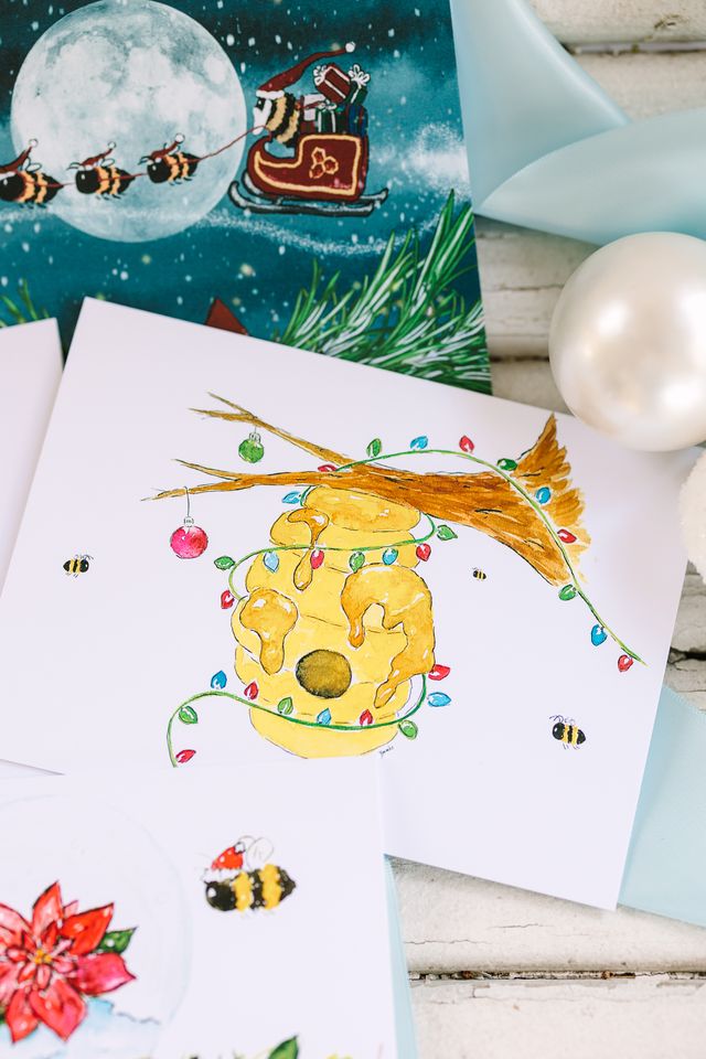 GreenStalk Pack of 12 Christmas Bee Cards 