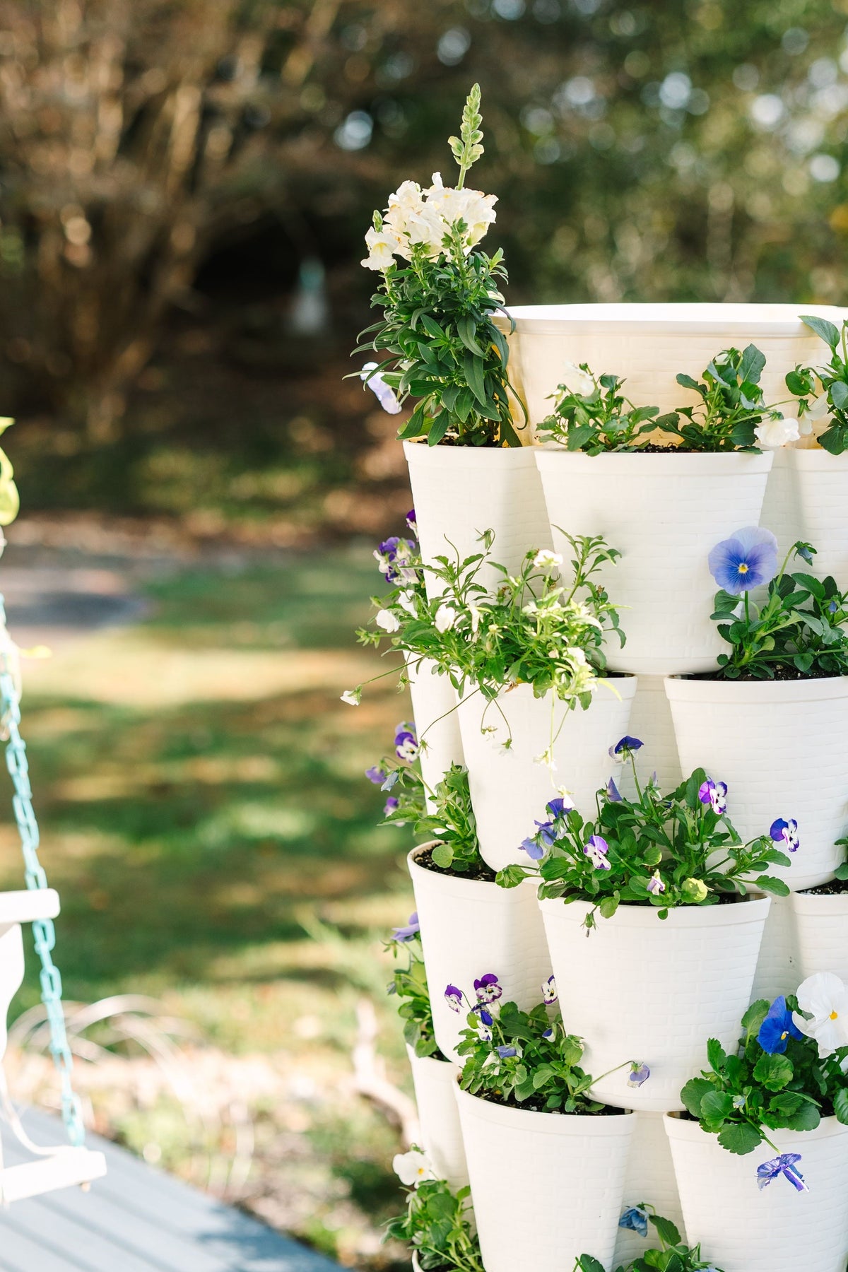 7 Tier GreenStalk Leaf Vertical Planter | Snow (Basket Weave Texture) 