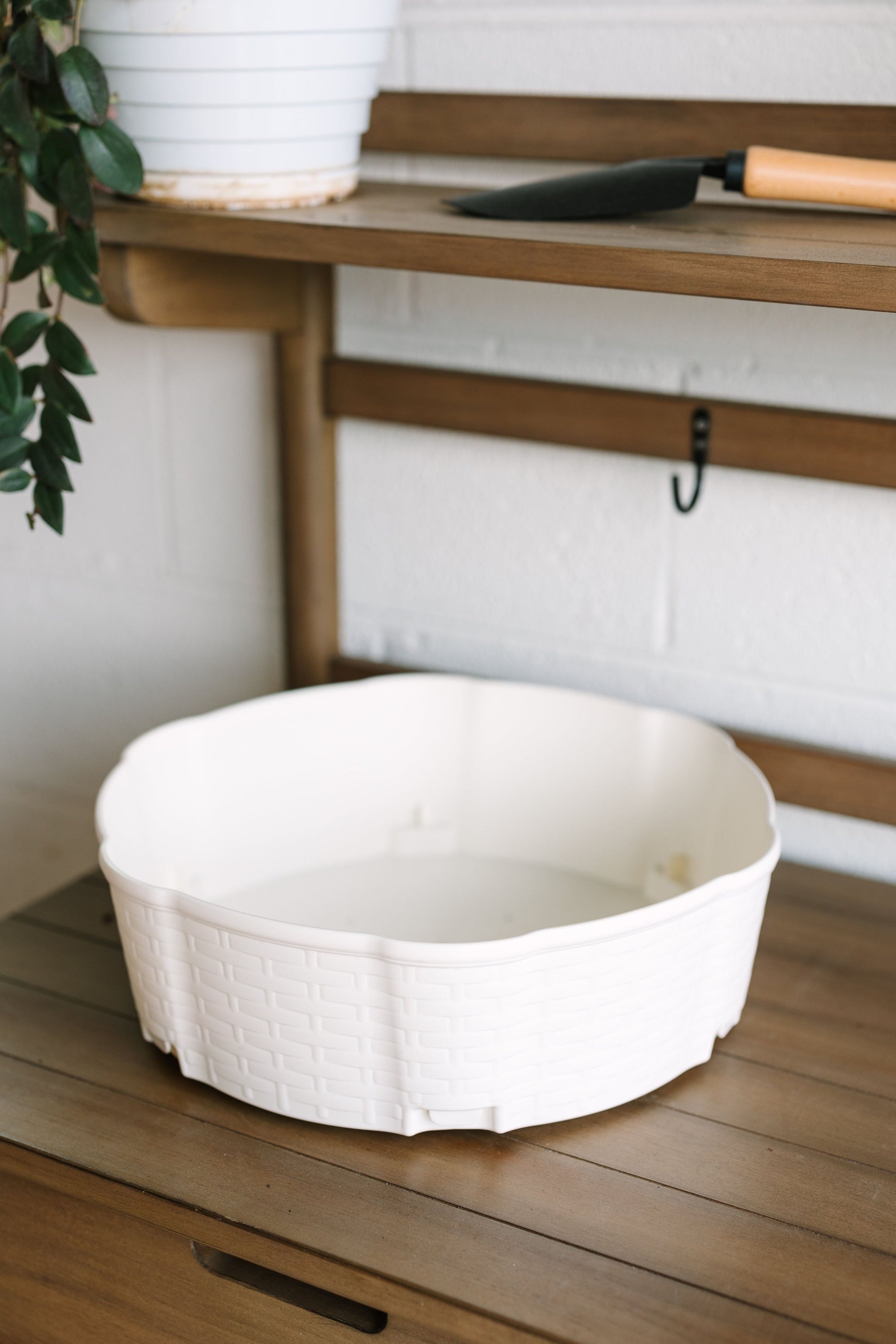 Top Water Reservoir | Snow (Basket Weave Texture) 