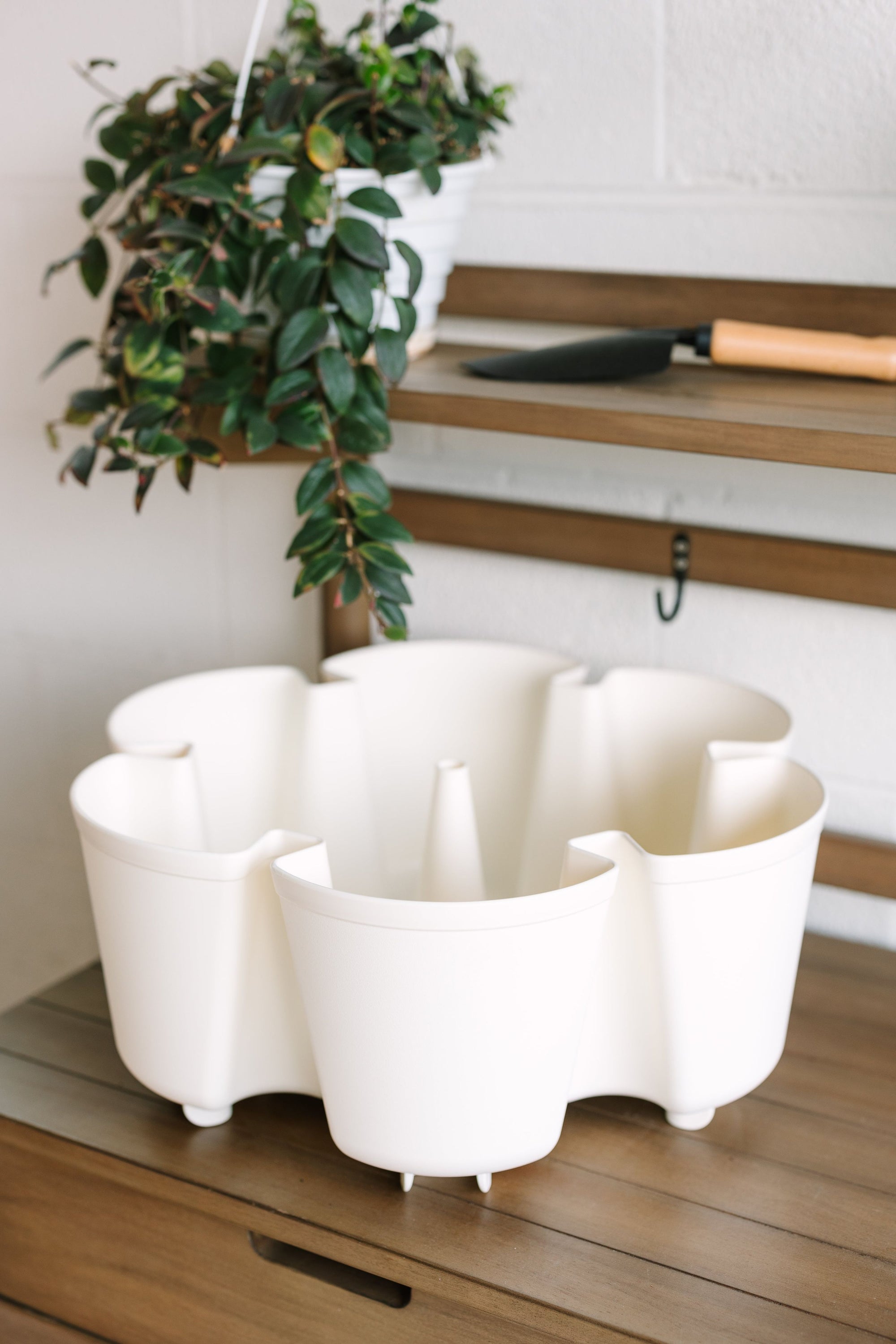 Individual Leaf Planter | Snow (Basic Texture) 