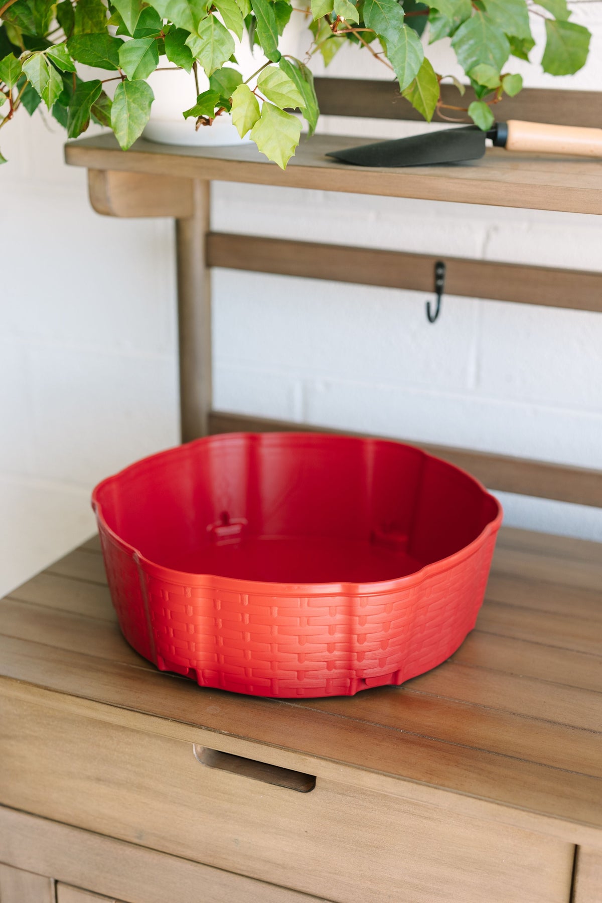 Top Water Reservoir | Tomato (Basket Weave Texture) 