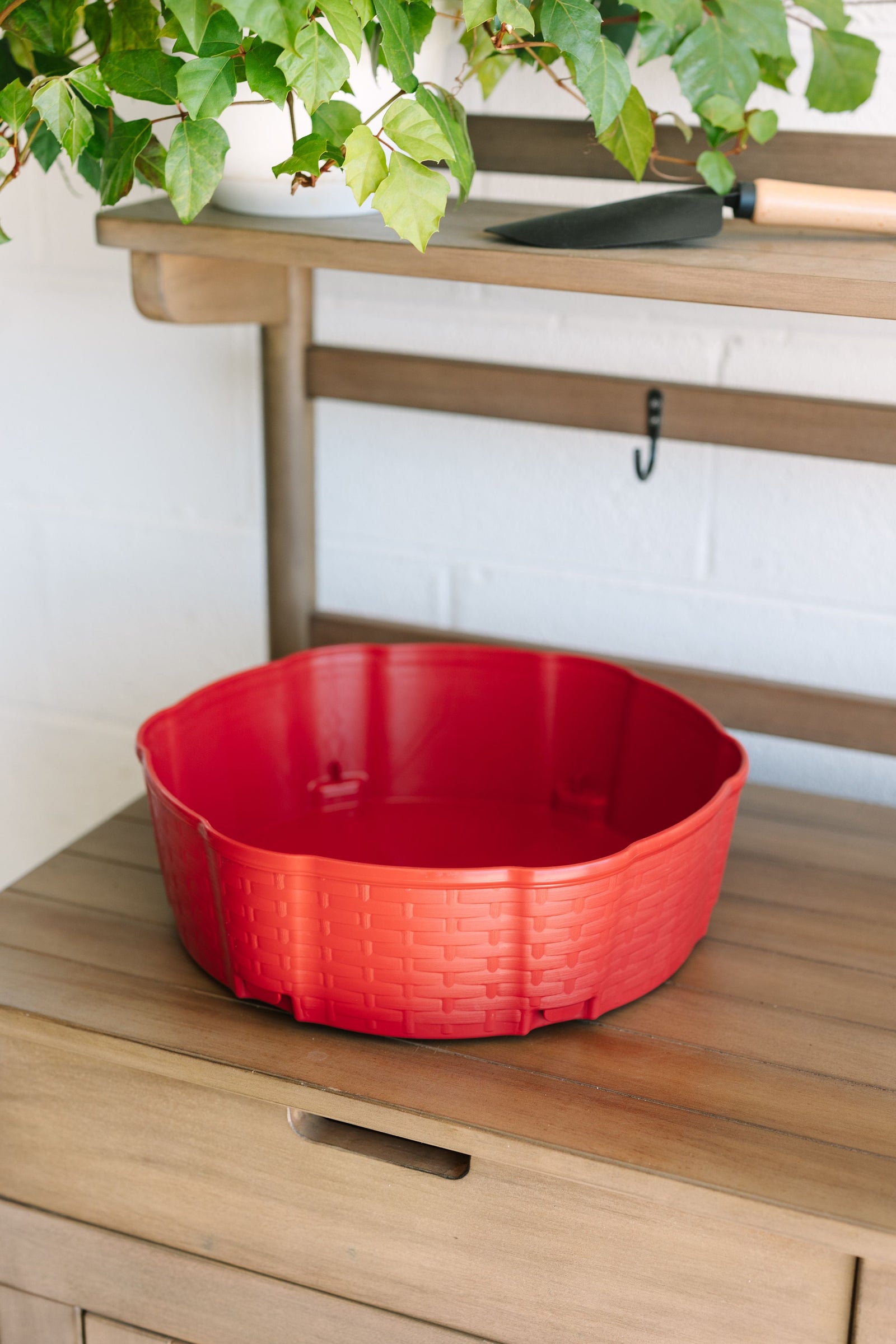 Top Water Reservoir | Tomato (Basket Weave Texture) 