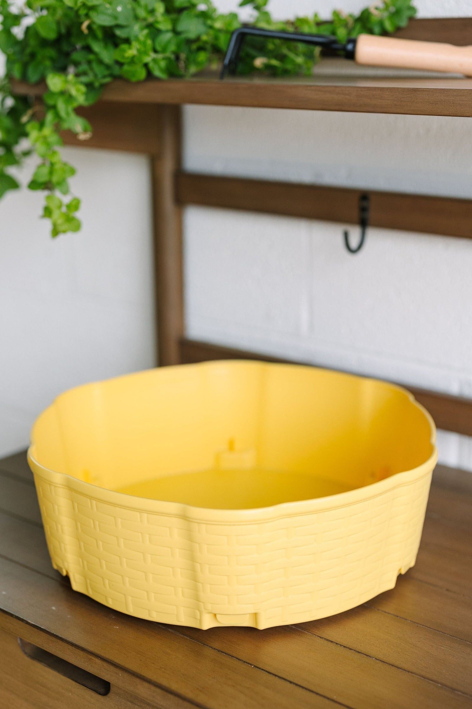 Top Water Reservoir | Lemon (Basket Weave Texture) 