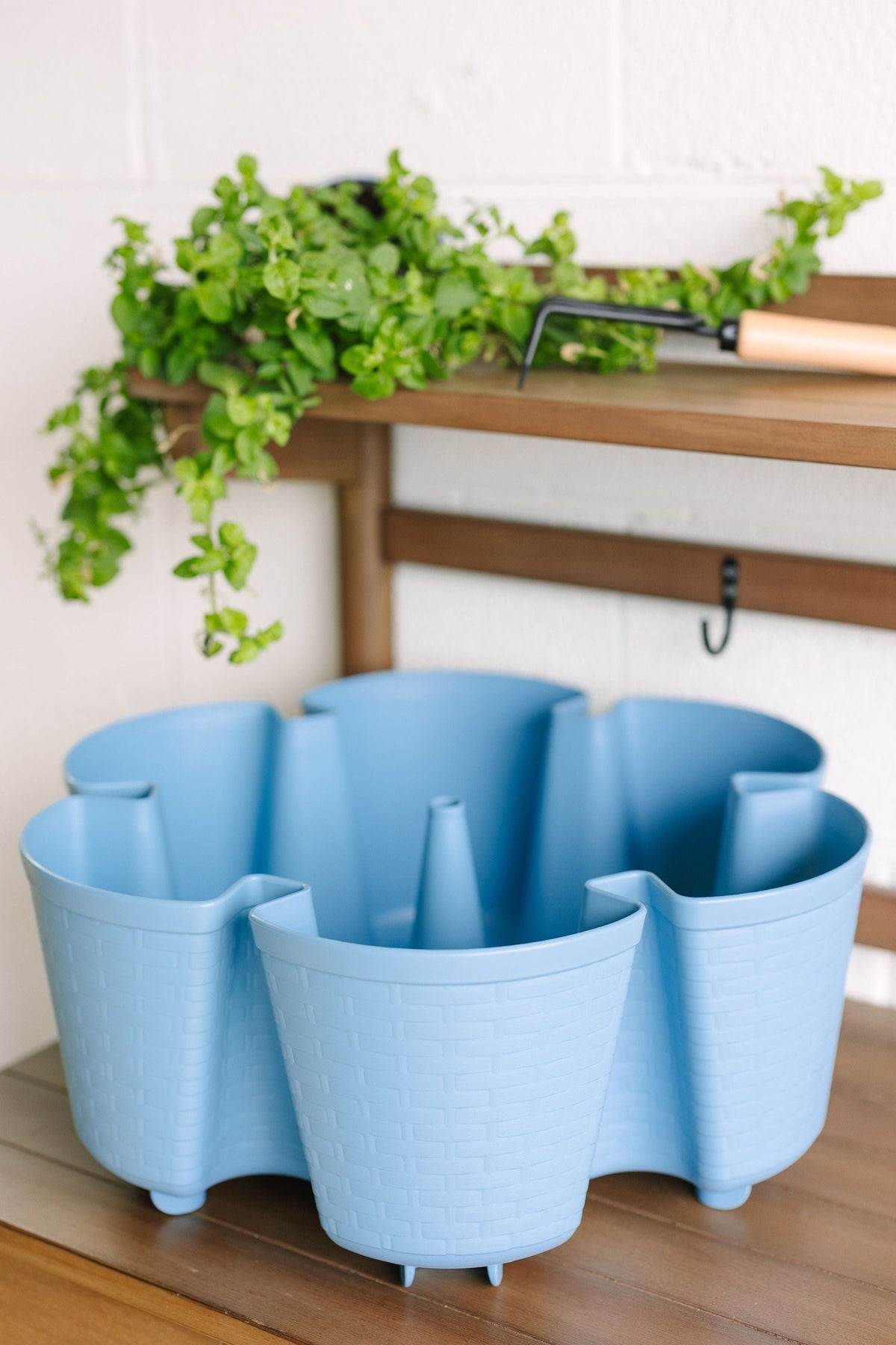 Individual Leaf Planter | Glacier Blue (Basket Weave Texture) 