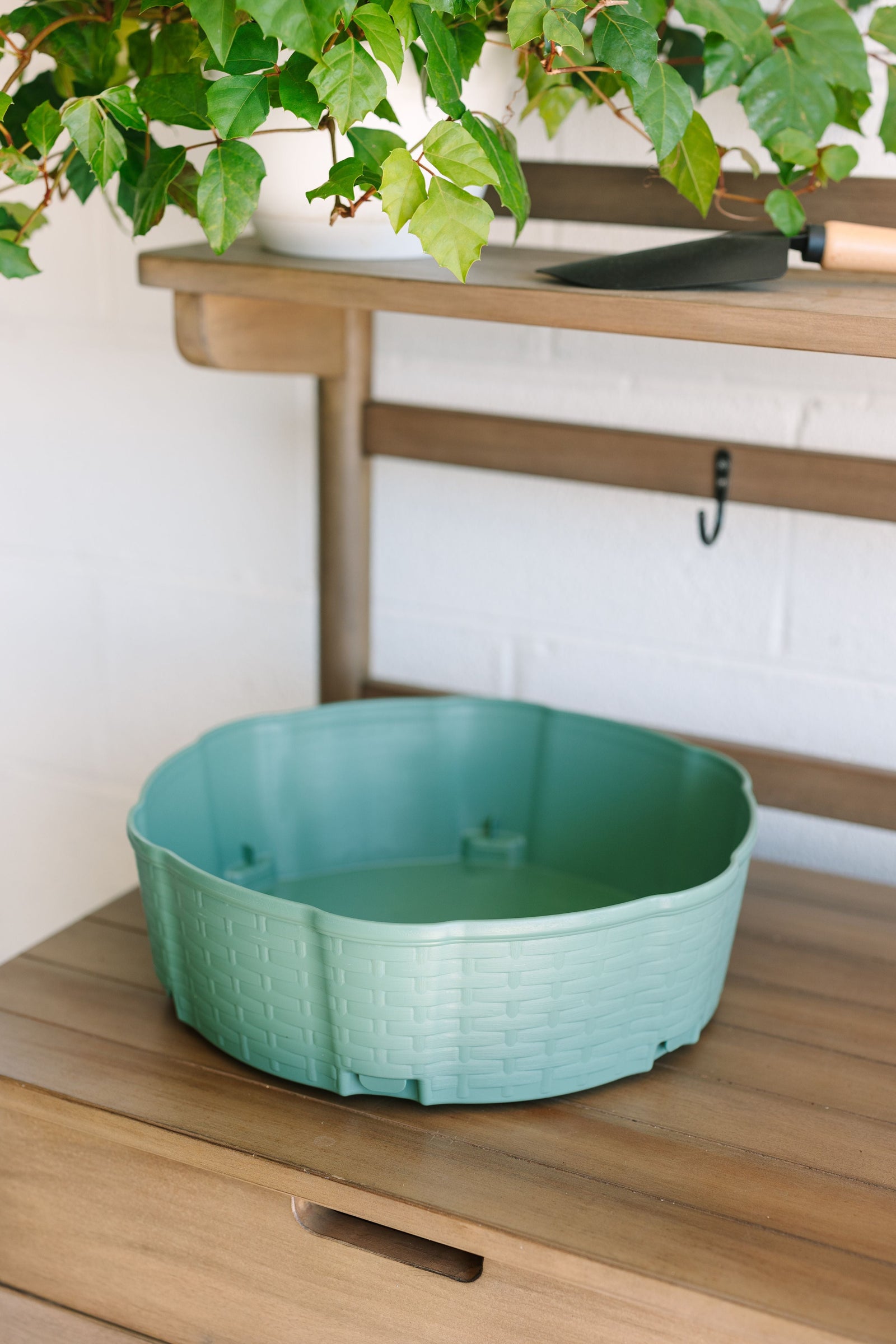 Top Water Reservoir | Sage (Basket Weave Texture) 