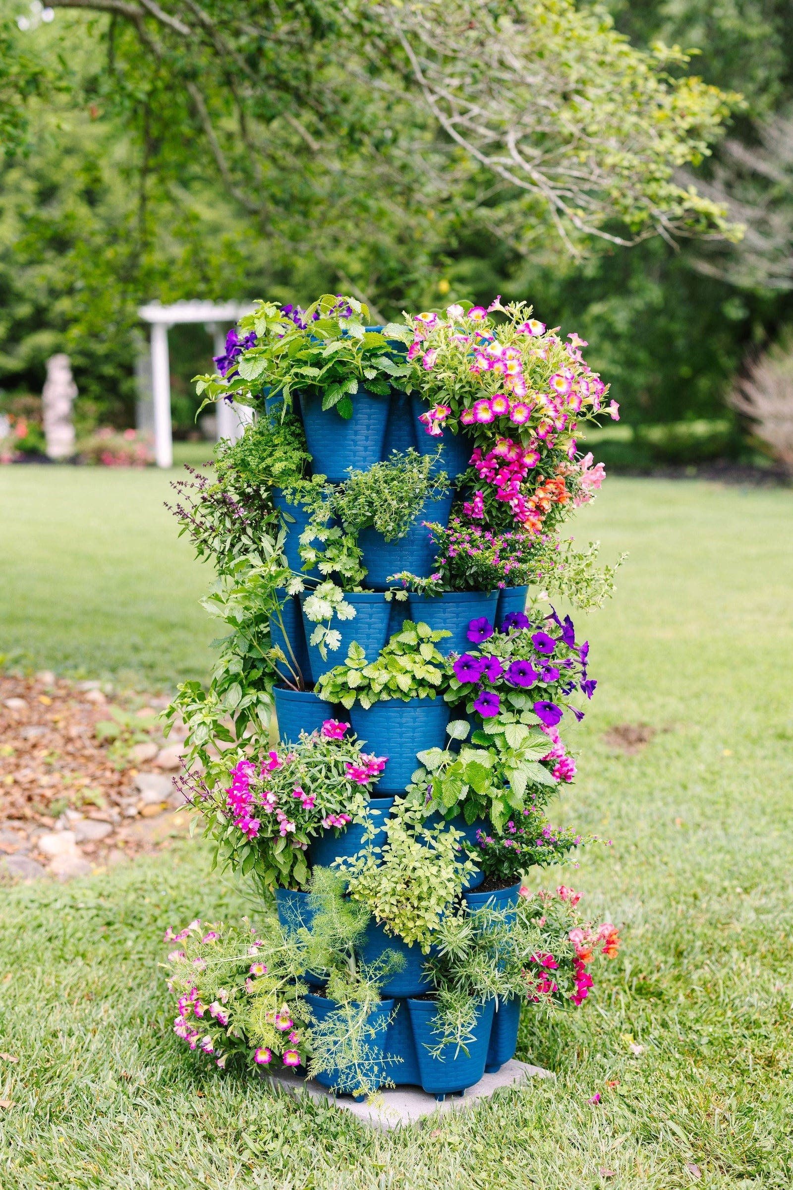 7 Tier GreenStalk Leaf Vertical Planter | Blueberry (Basket Weave Texture) 