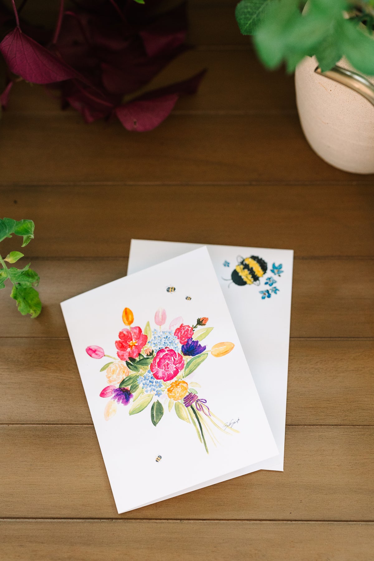 Pack of 12 Bee Greeting Cards 