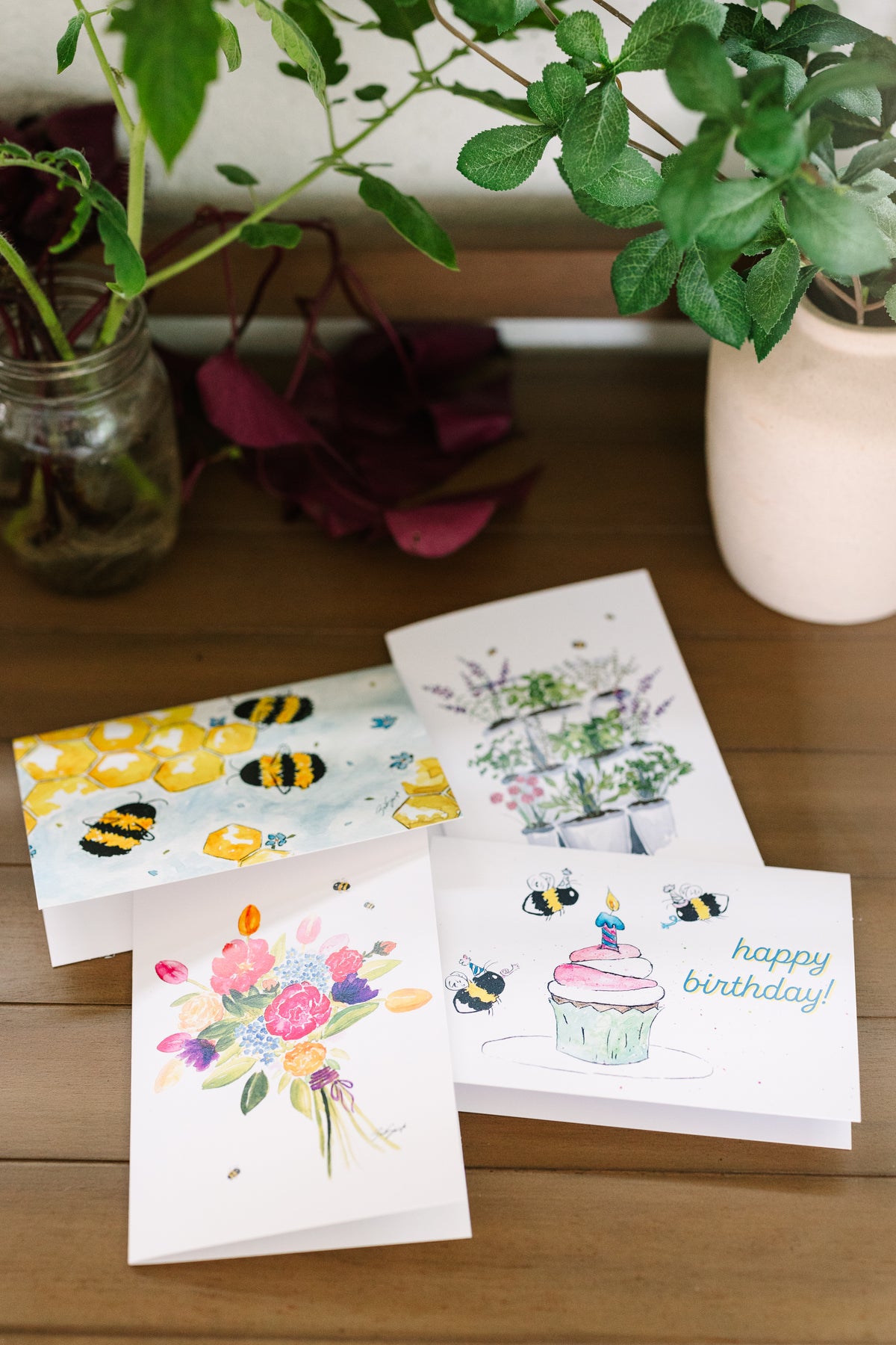 Pack of 12 Bee Greeting Cards 