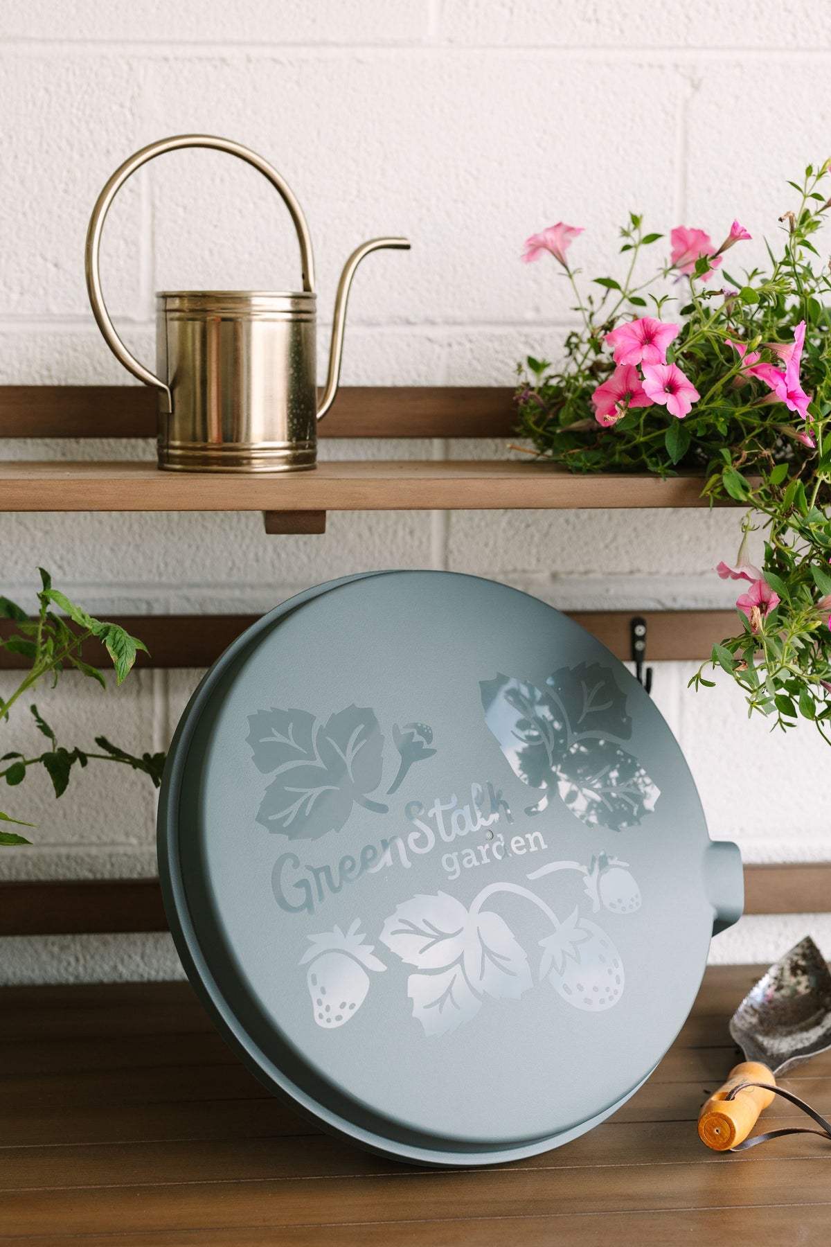 GreenStalk Spring Lid | Peppercorn 